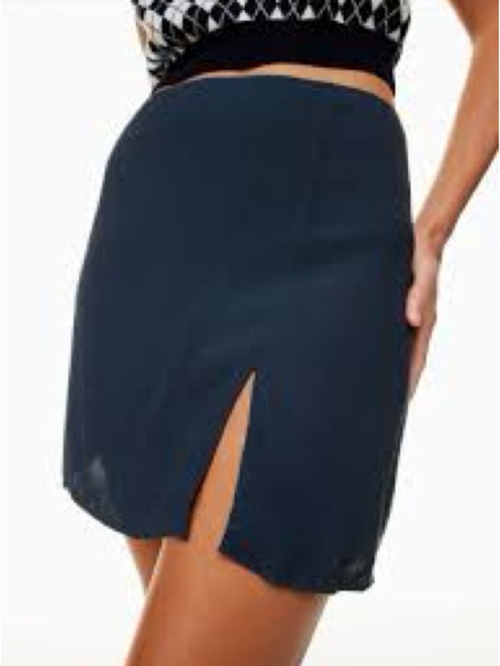 Aritzia Sunday Best Tatiana Crepe High Waisted Mini Skirt - Picture 3 of 8